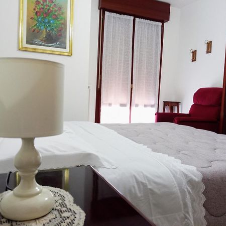 Appartamento Che Vista! Affittacamere Mombaroccio Eksteriør billede