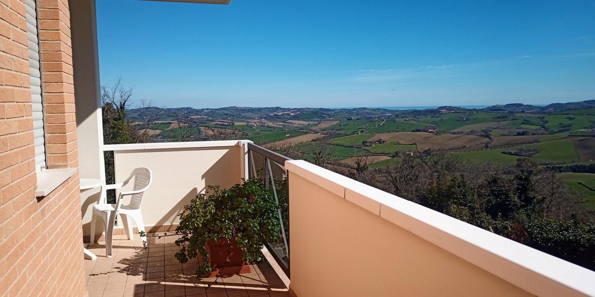 Appartamento Che Vista! Affittacamere Mombaroccio Eksteriør billede