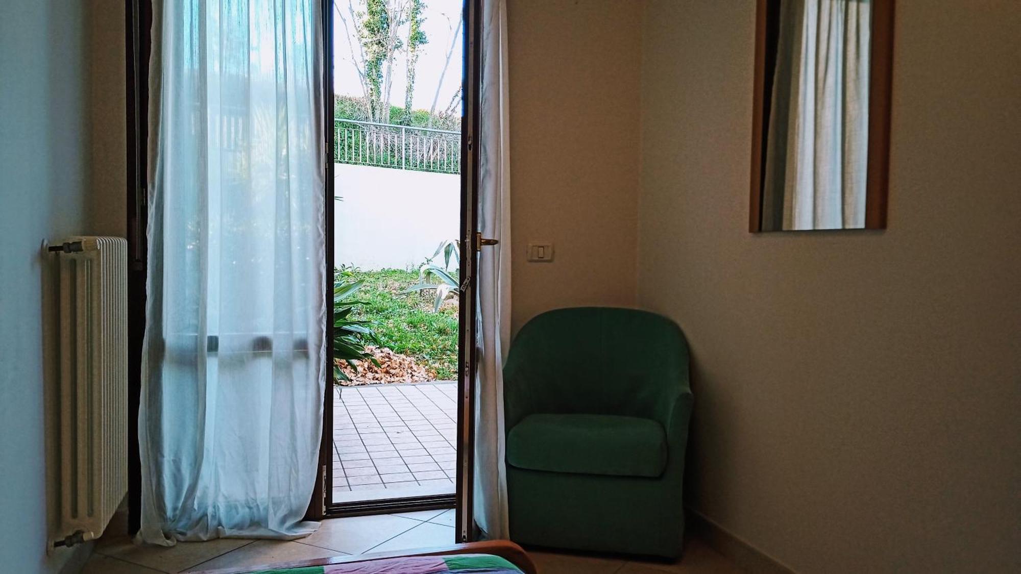 Appartamento Che Vista! Affittacamere Mombaroccio Eksteriør billede